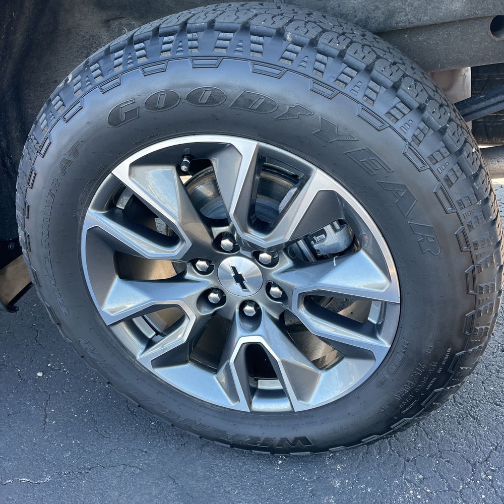 2025 Chevrolet Silverado 1500 RST