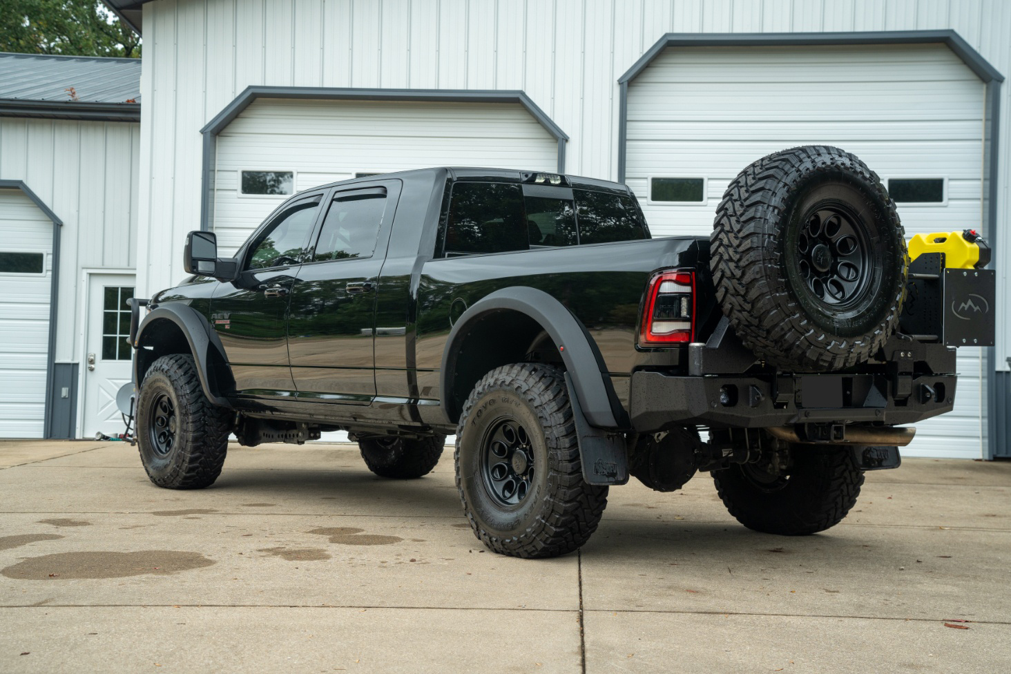 2024 Ram 3500 Laramie Mega Cab