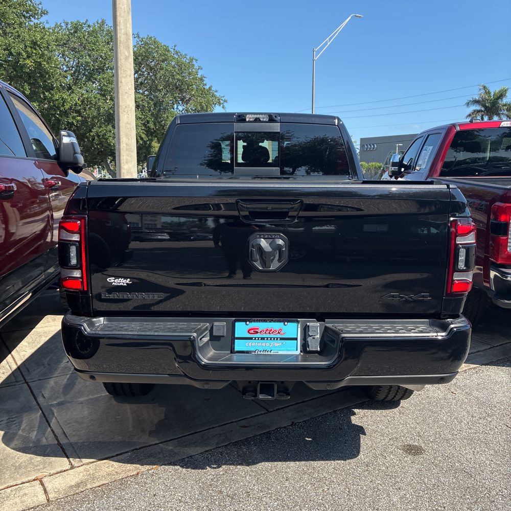 2024 Ram 3500 Laramie