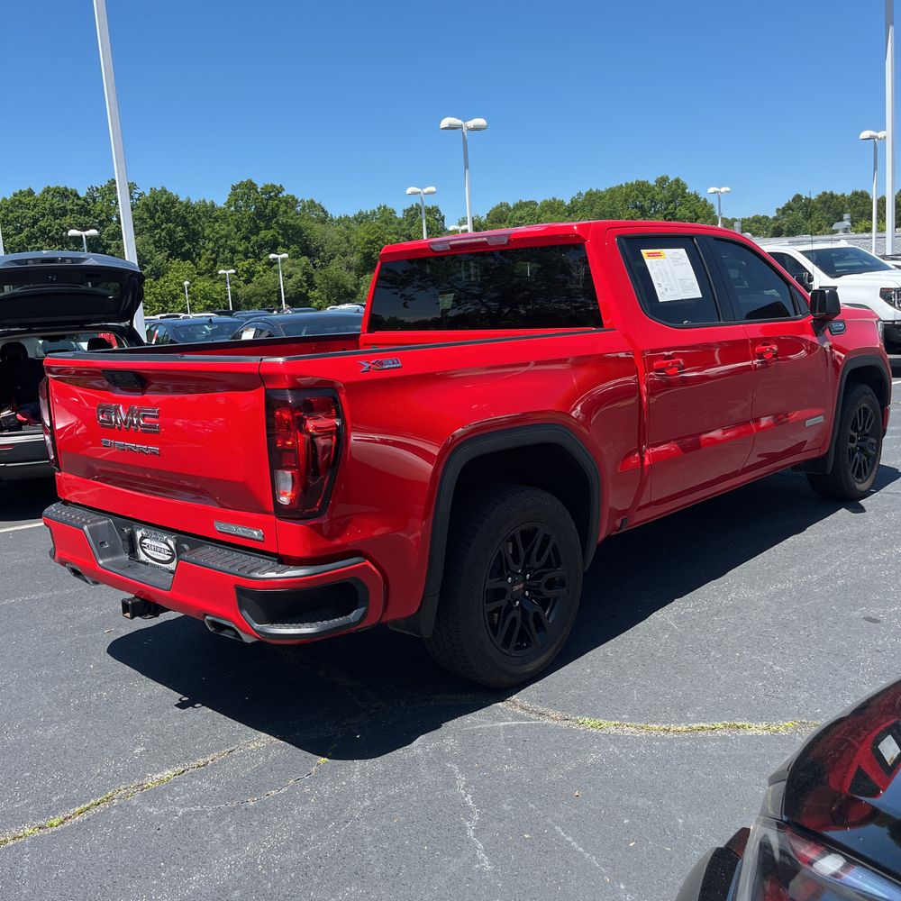 2025 GMC Sierra 1500 Elevation