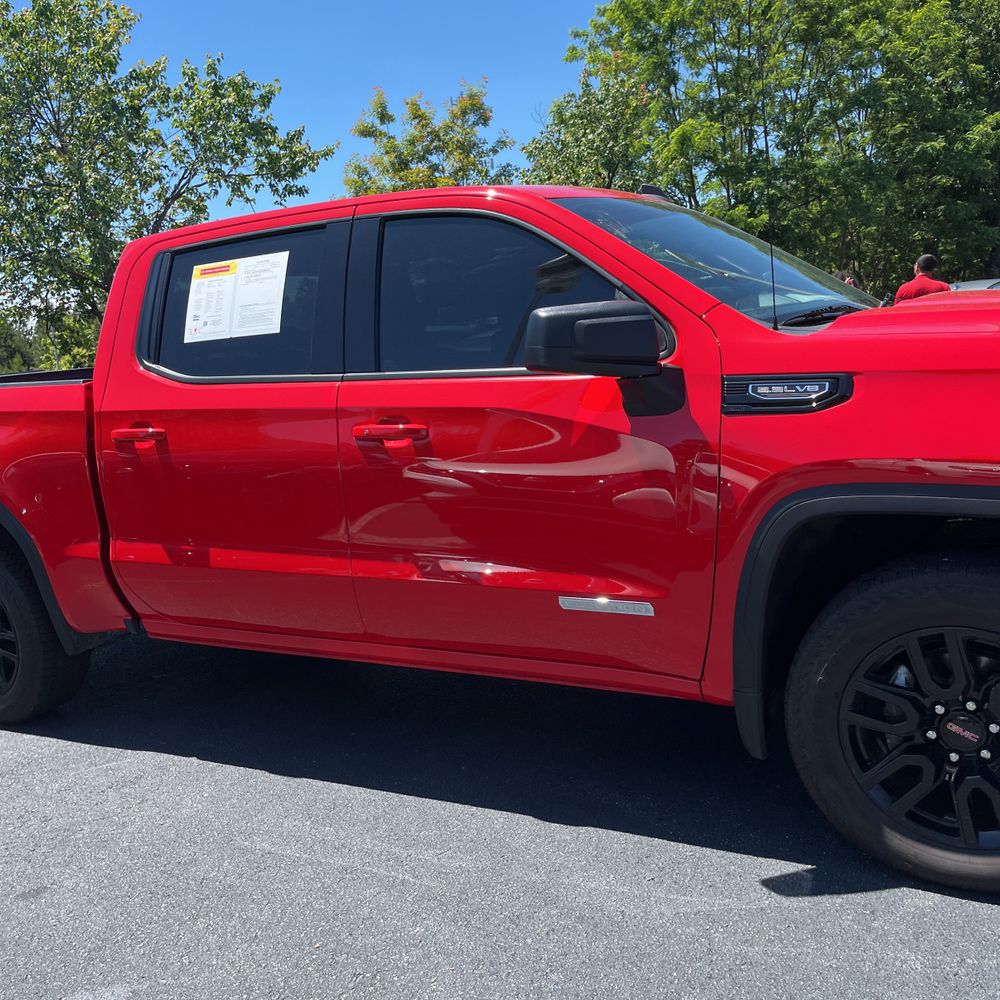 2025 GMC Sierra 1500 Elevation