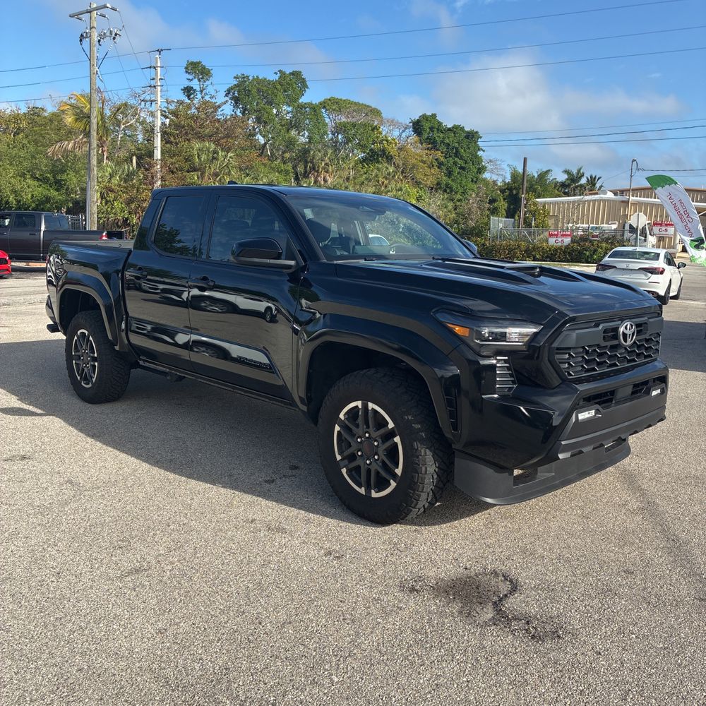 2025 Toyota Tacoma TRD Sport