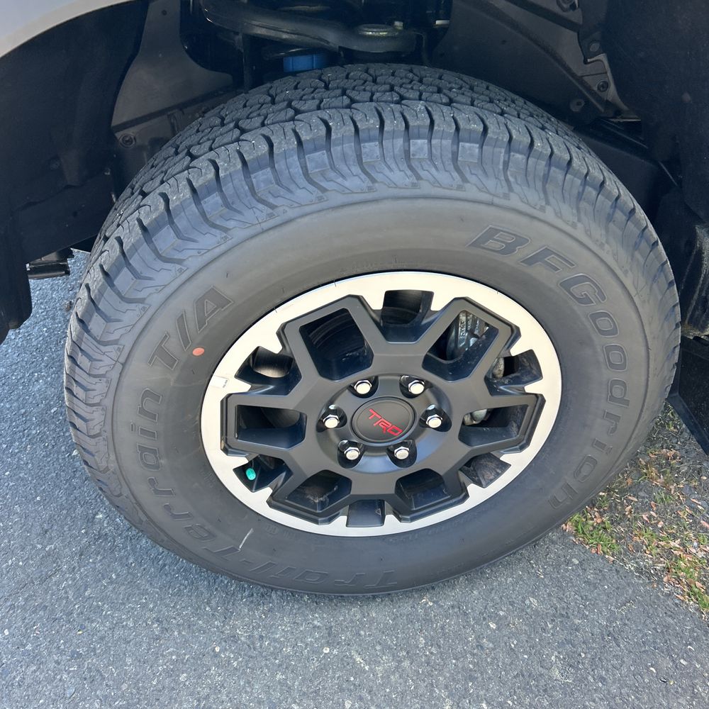 2024 Toyota Tacoma TRD Off-Road