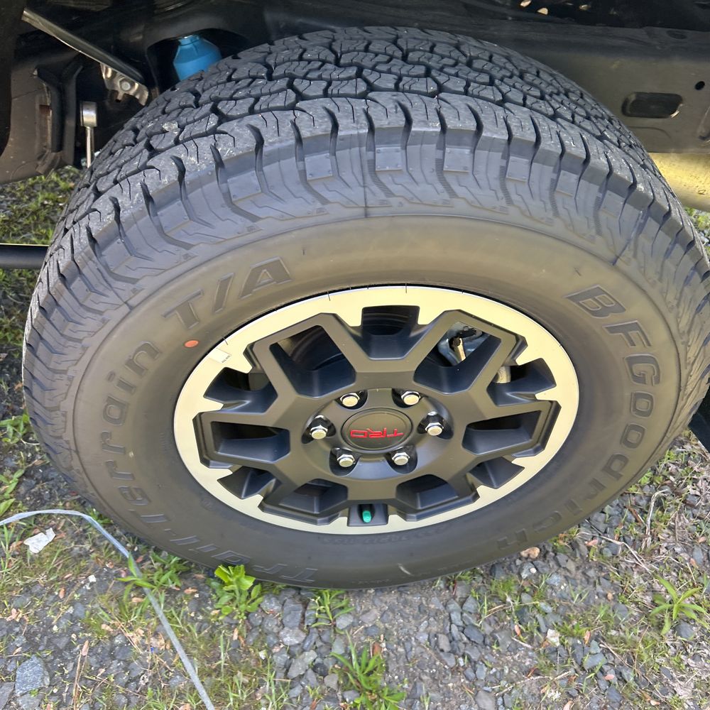 2024 Toyota Tacoma TRD Off-Road