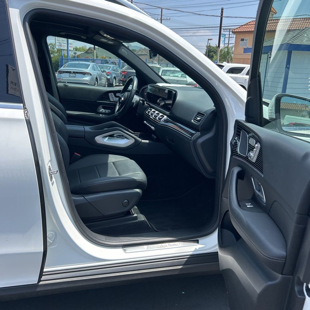 2025 Mercedes-Benz GLE 450e 4MATIC