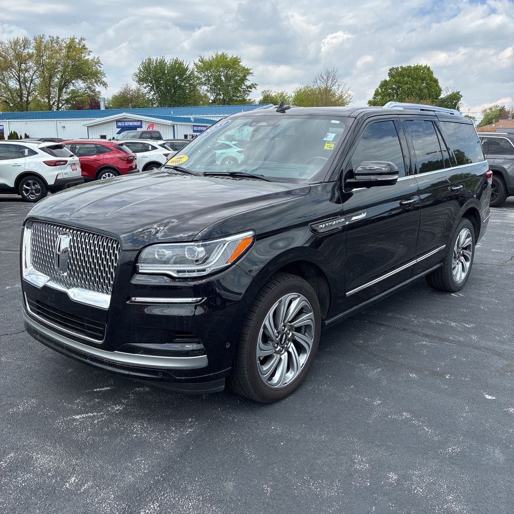 2023 Lincoln Navigator Reserve