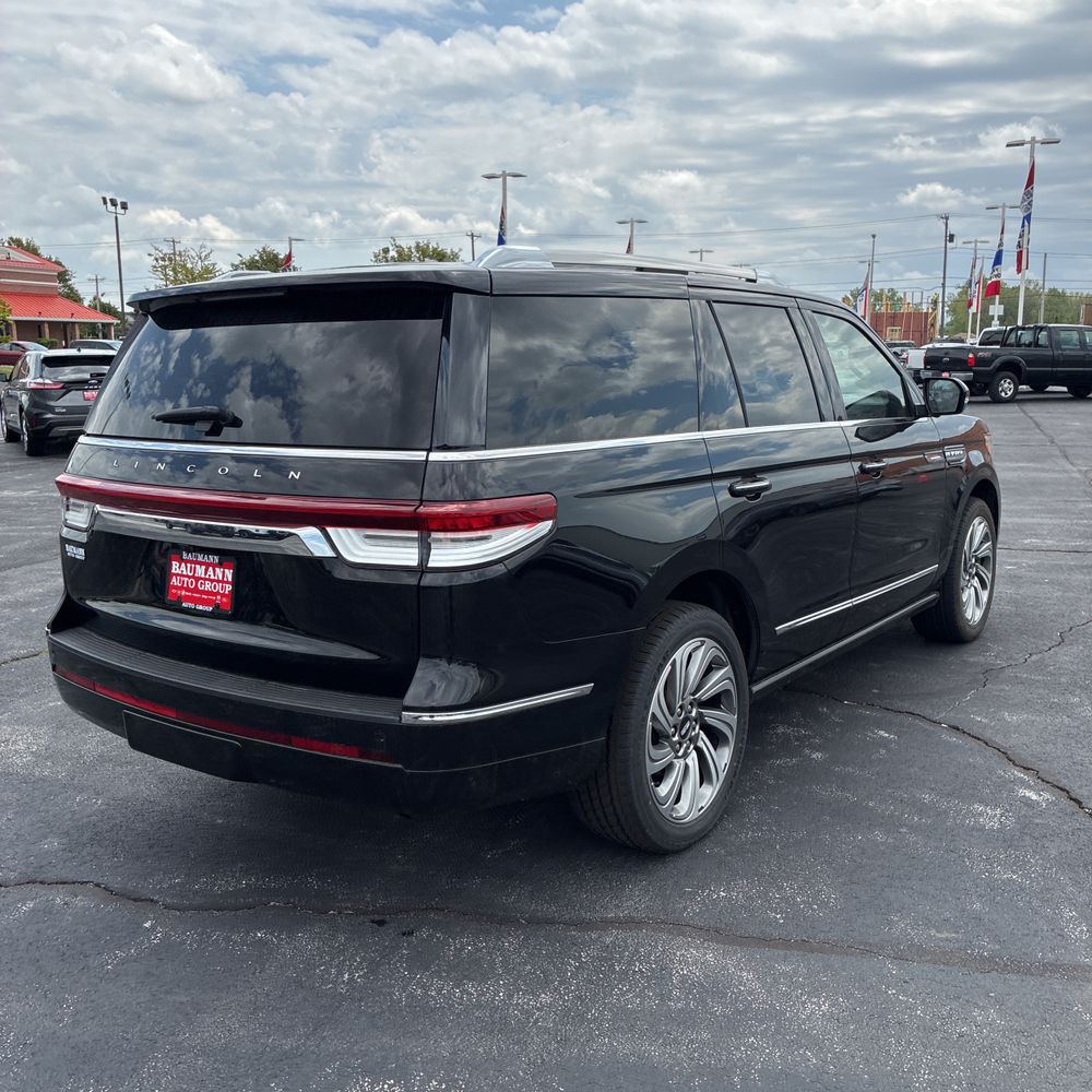 2023 Lincoln Navigator Reserve