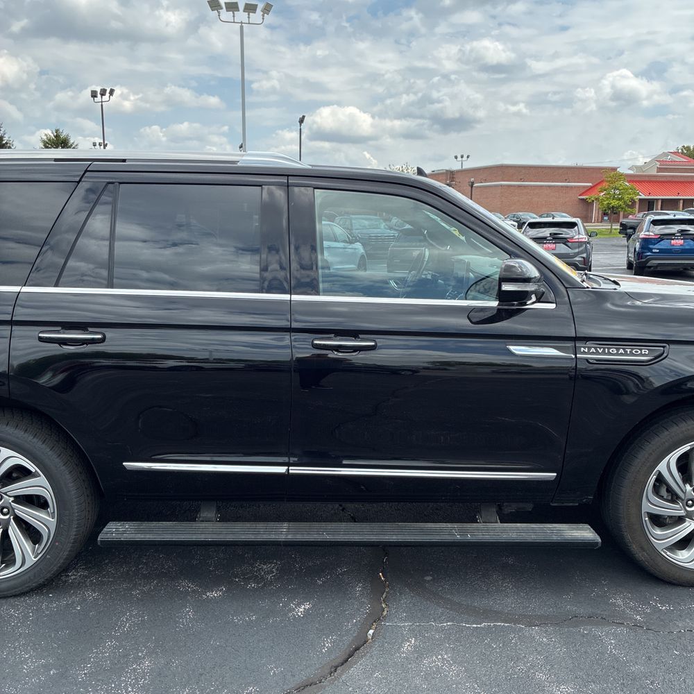 2023 Lincoln Navigator Reserve