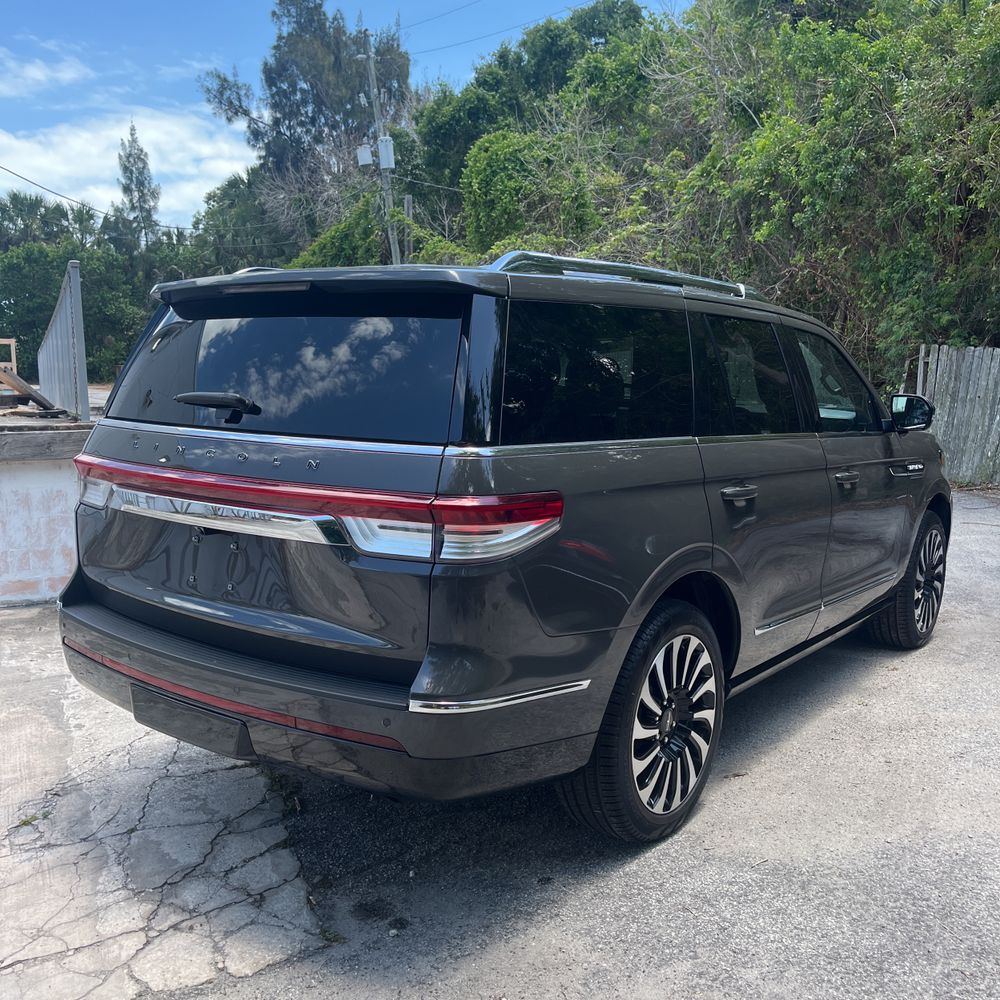 2024 Lincoln Navigator Black Label
