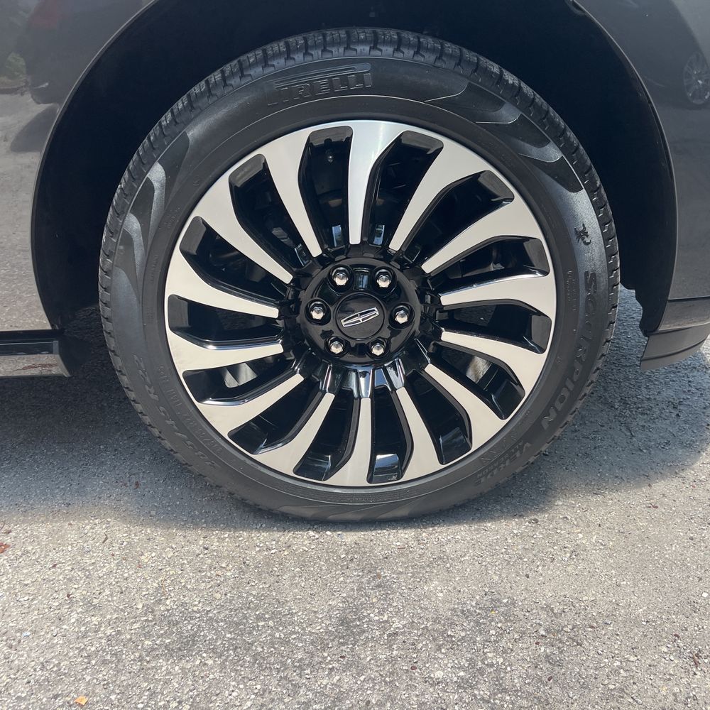 2024 Lincoln Navigator Black Label