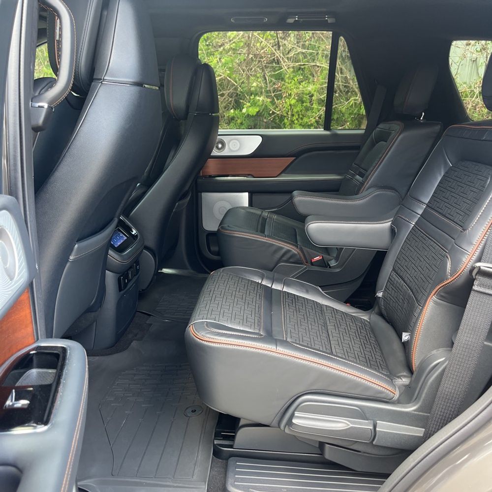 2024 Lincoln Navigator Black Label