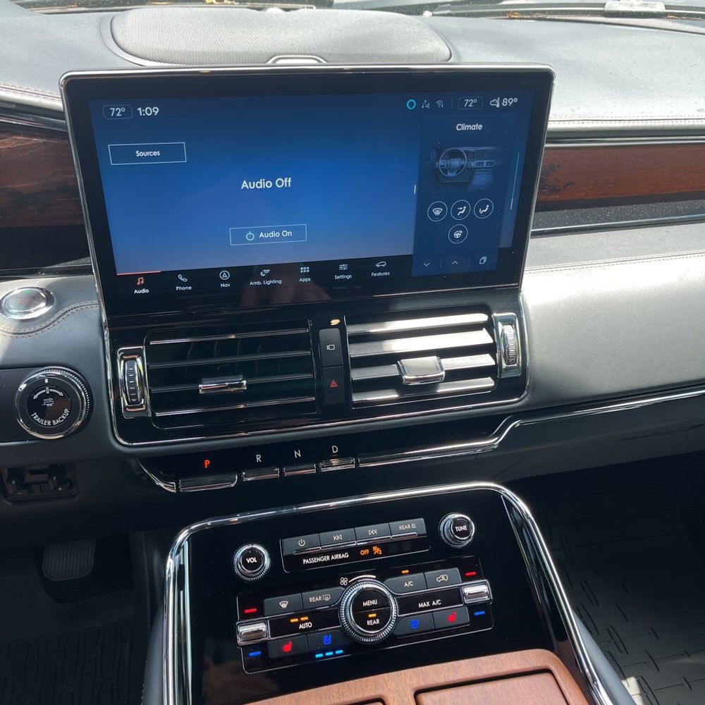 2024 Lincoln Navigator Black Label