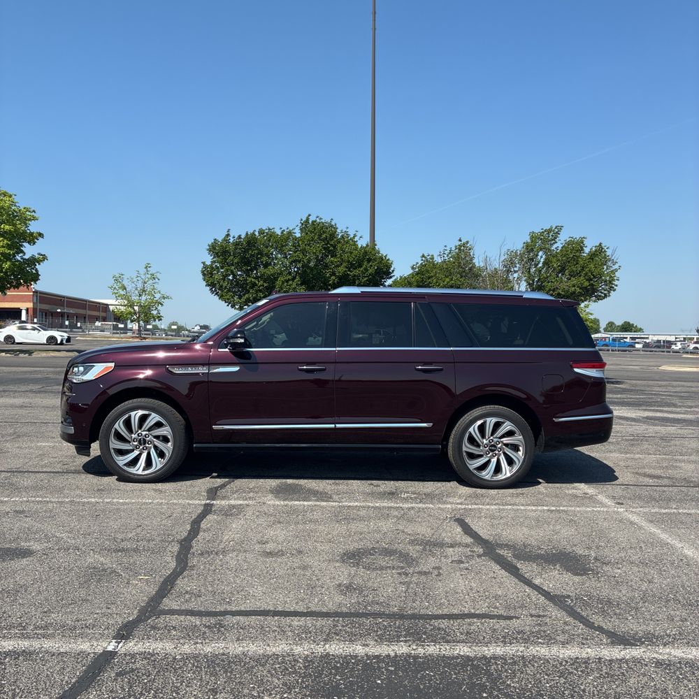2024 Lincoln Navigator L Reserve