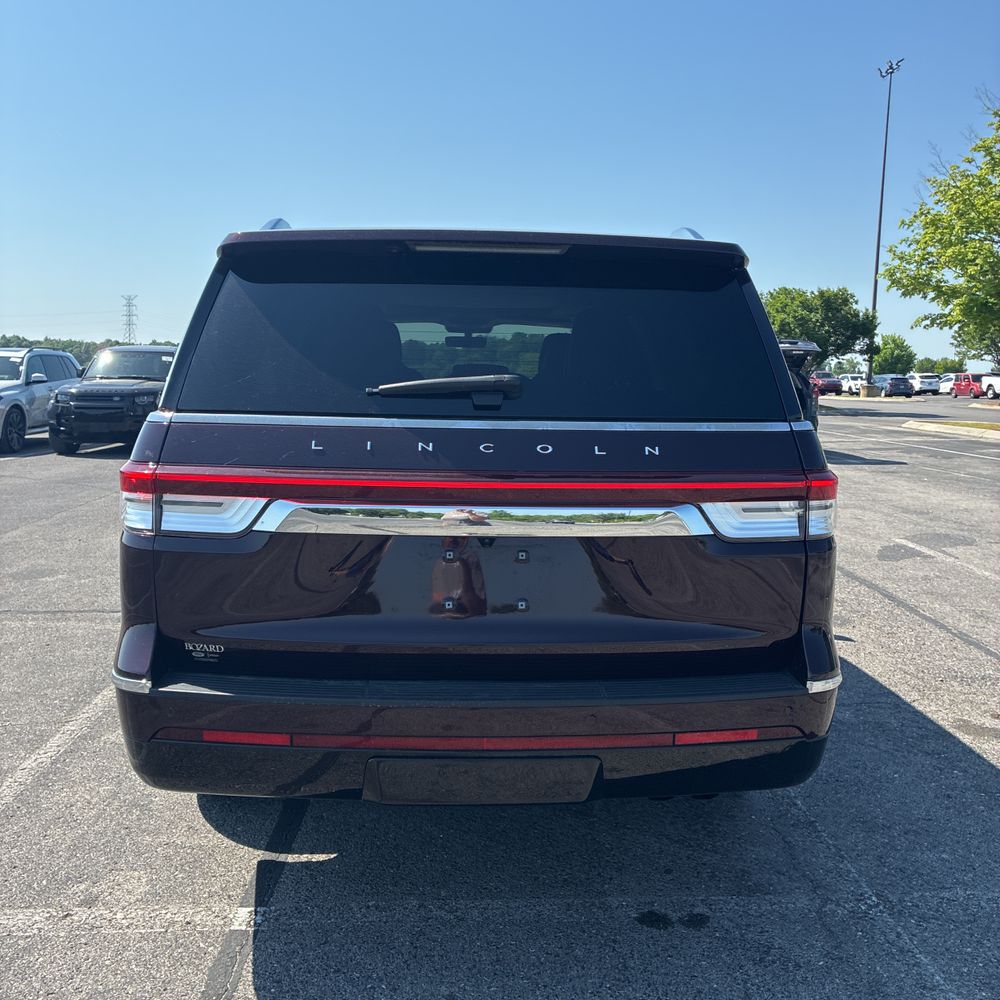 2024 Lincoln Navigator L Reserve