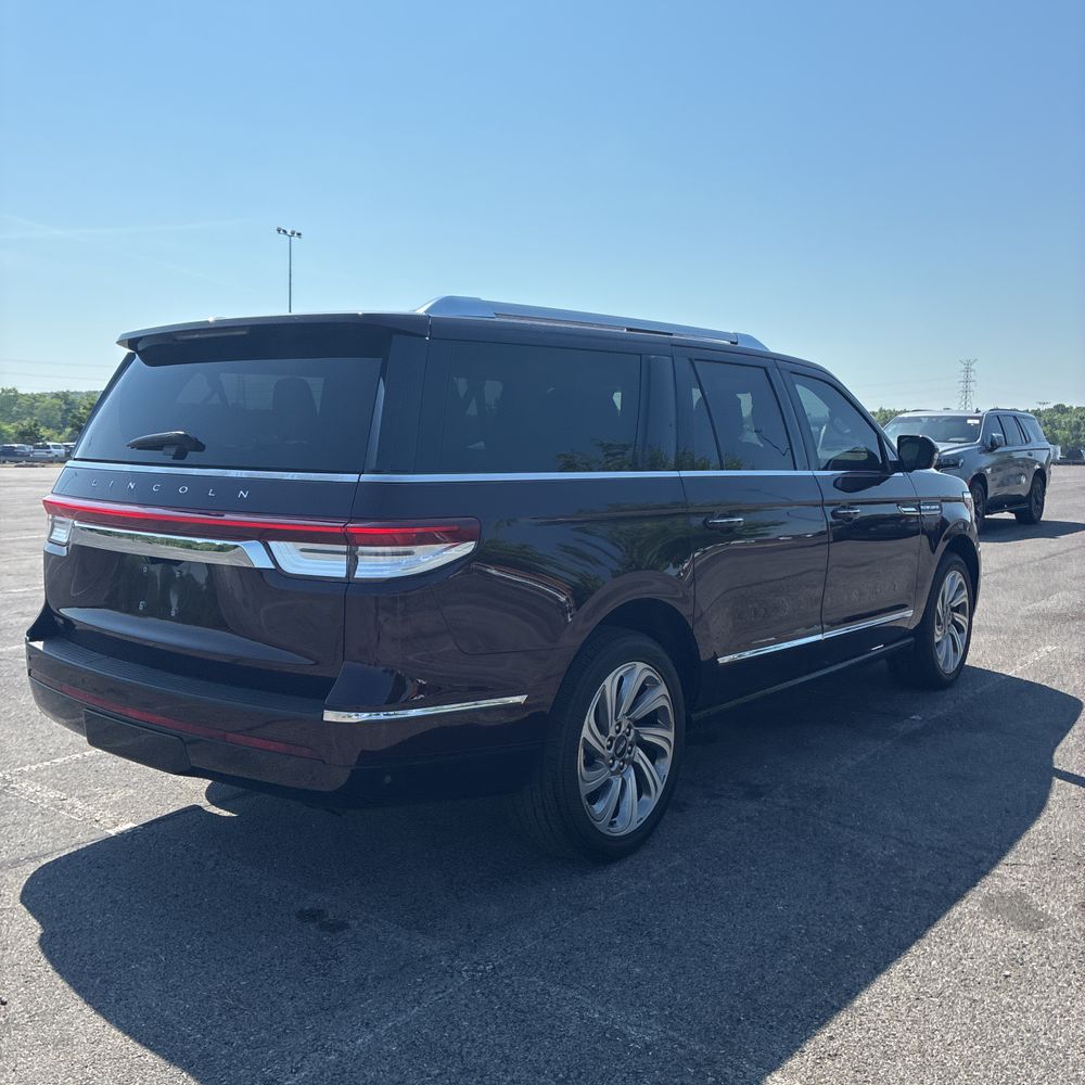 2024 Lincoln Navigator L Reserve