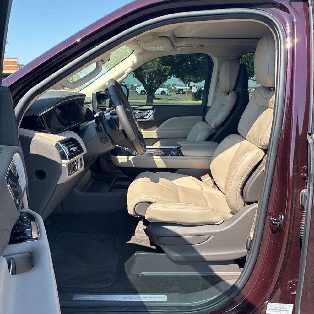 2024 Lincoln Navigator L Reserve