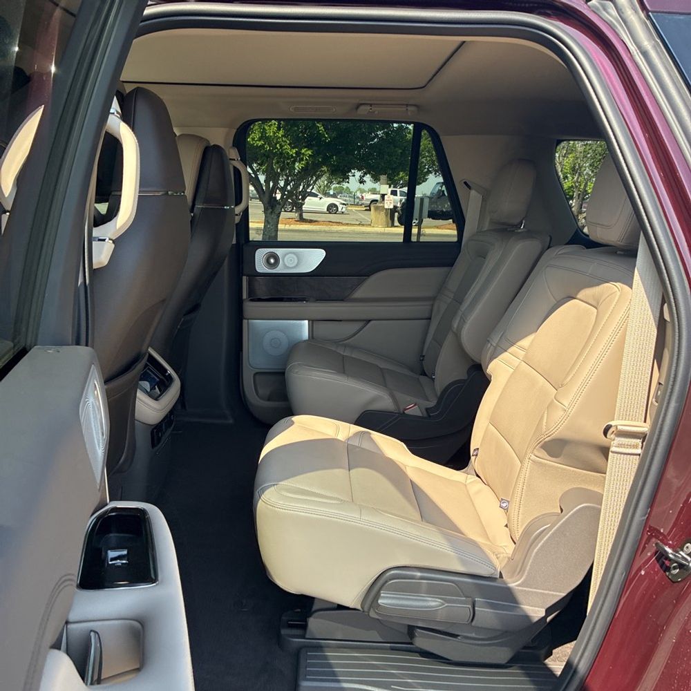 2024 Lincoln Navigator L Reserve
