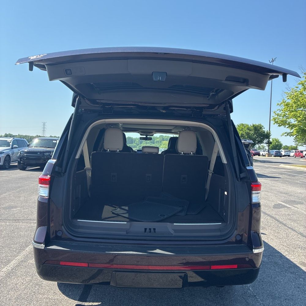 2024 Lincoln Navigator L Reserve