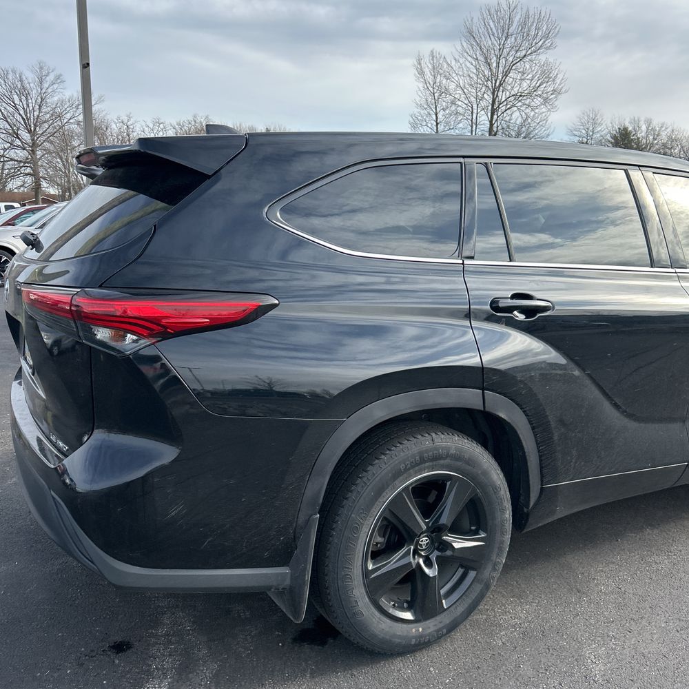 2021 Toyota Highlander LE