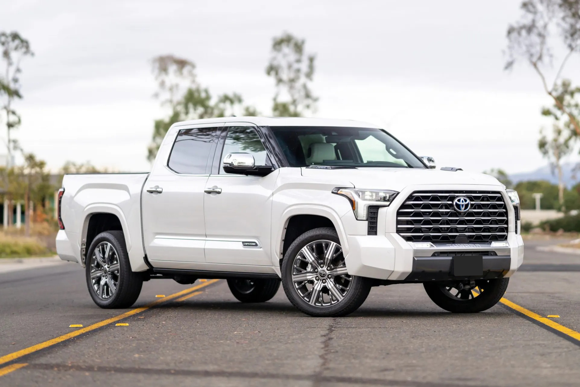 2023 Toyota Tundra Hybrid Capstone