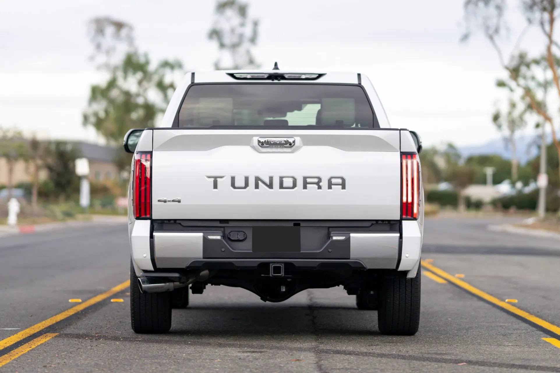 2023 Toyota Tundra Hybrid Capstone