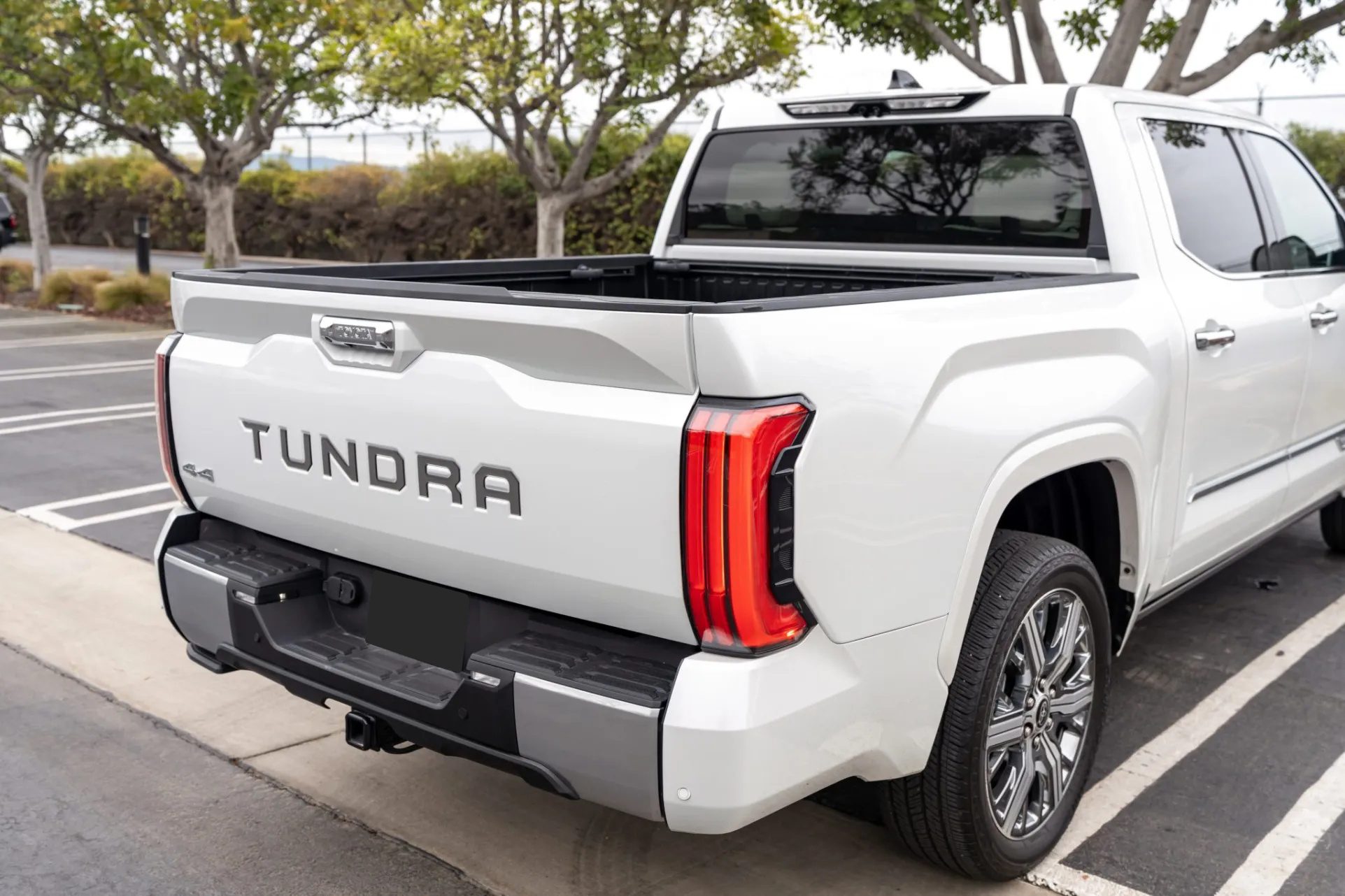 2023 Toyota Tundra Hybrid Capstone