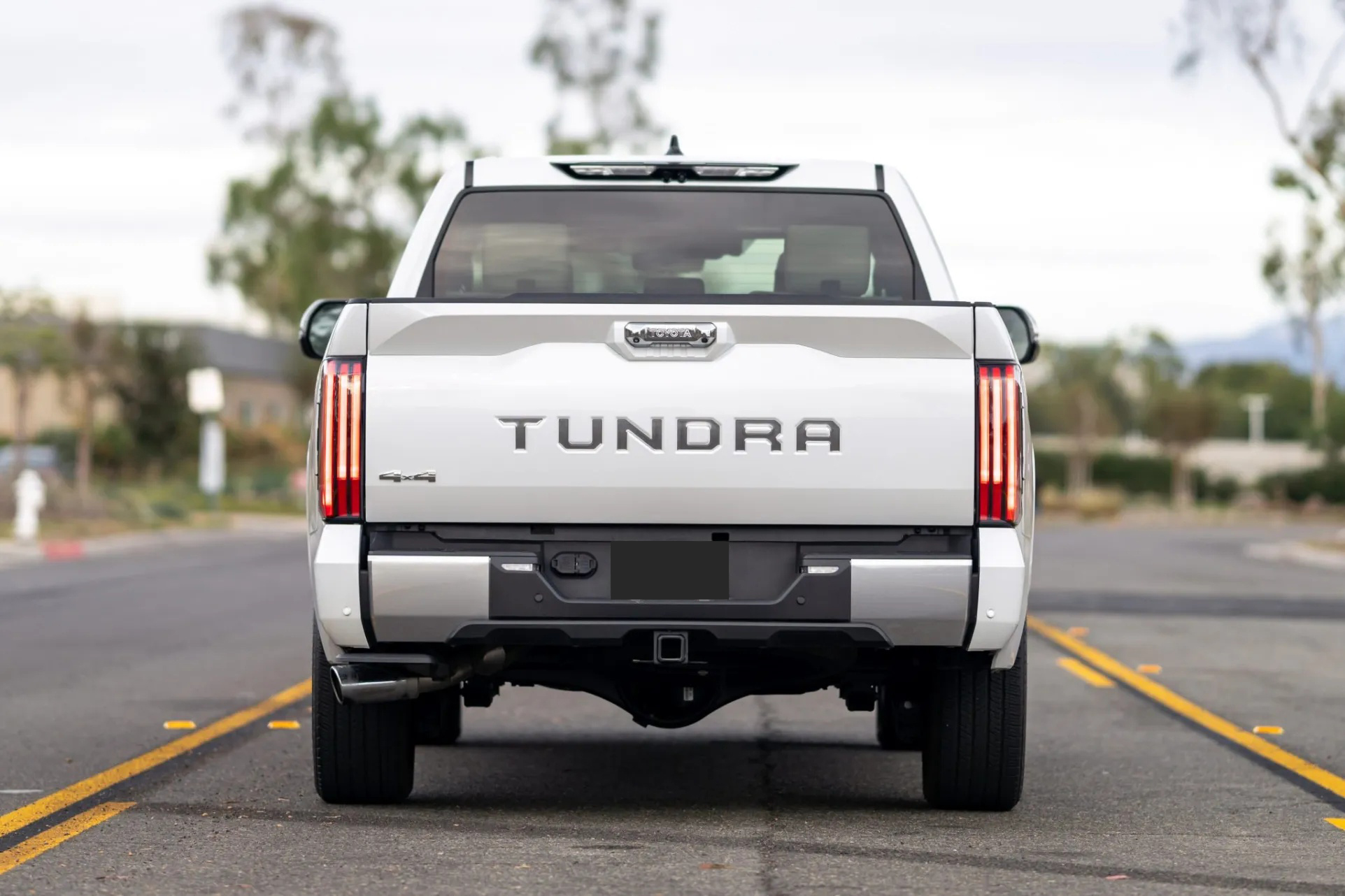 2023 Toyota Tundra Hybrid Capstone