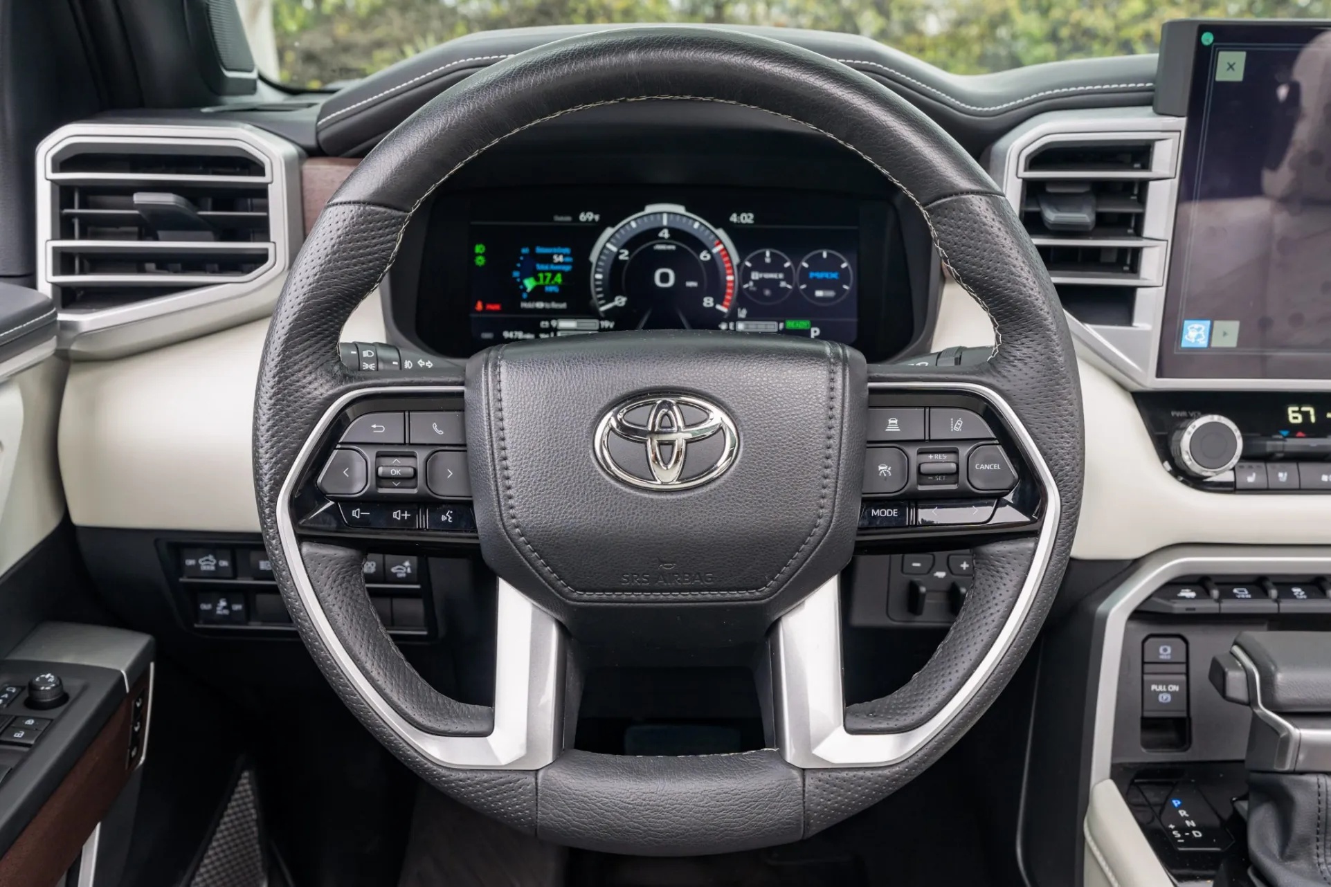 2023 Toyota Tundra Hybrid Capstone