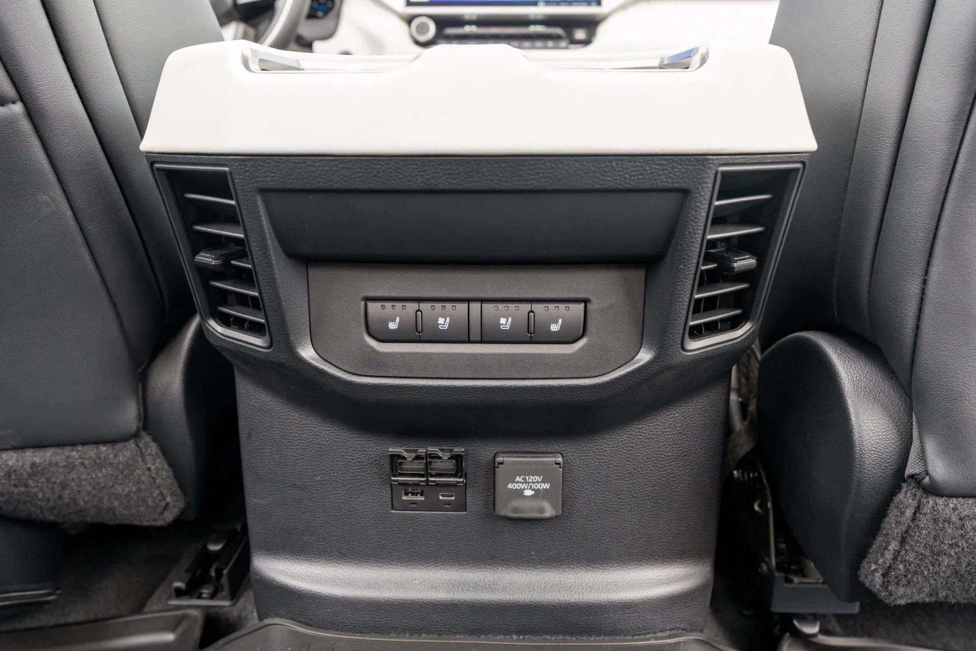 2023 Toyota Tundra Hybrid Capstone