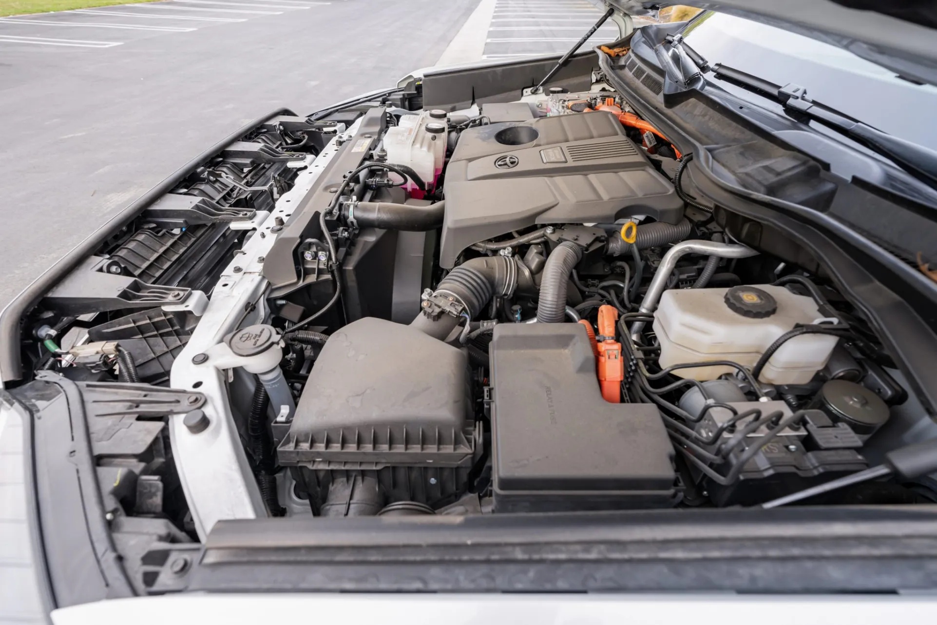 2023 Toyota Tundra Hybrid Capstone