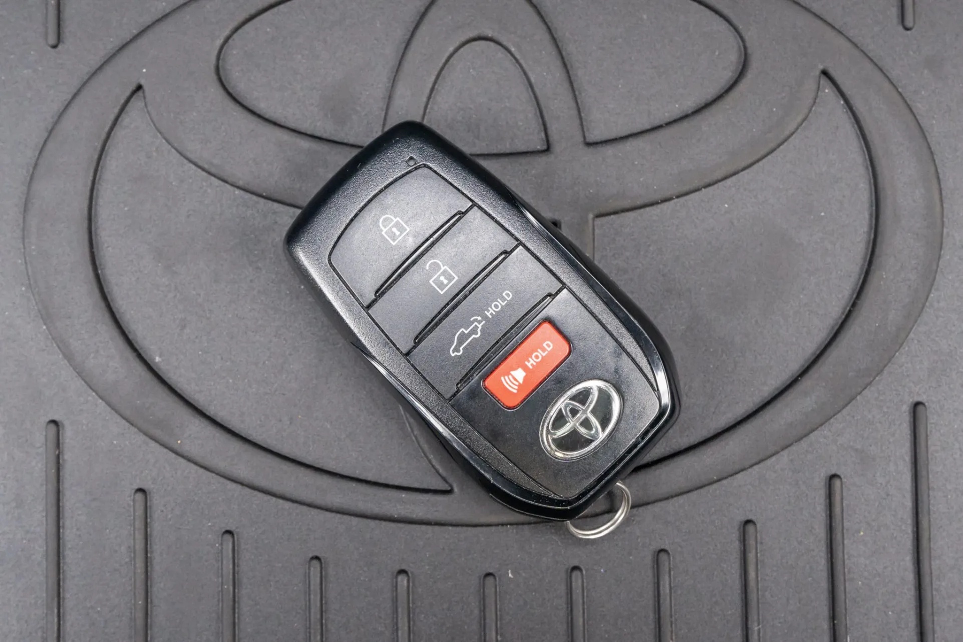 2023 Toyota Tundra Hybrid Capstone
