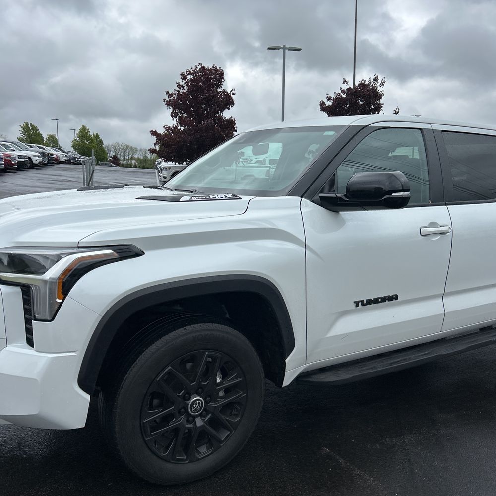 2024 Toyota Tundra Limited HV