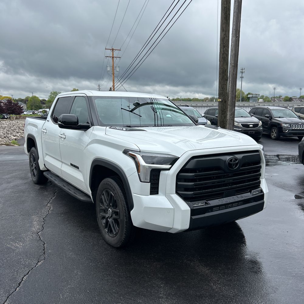 2024 Toyota Tundra Limited HV
