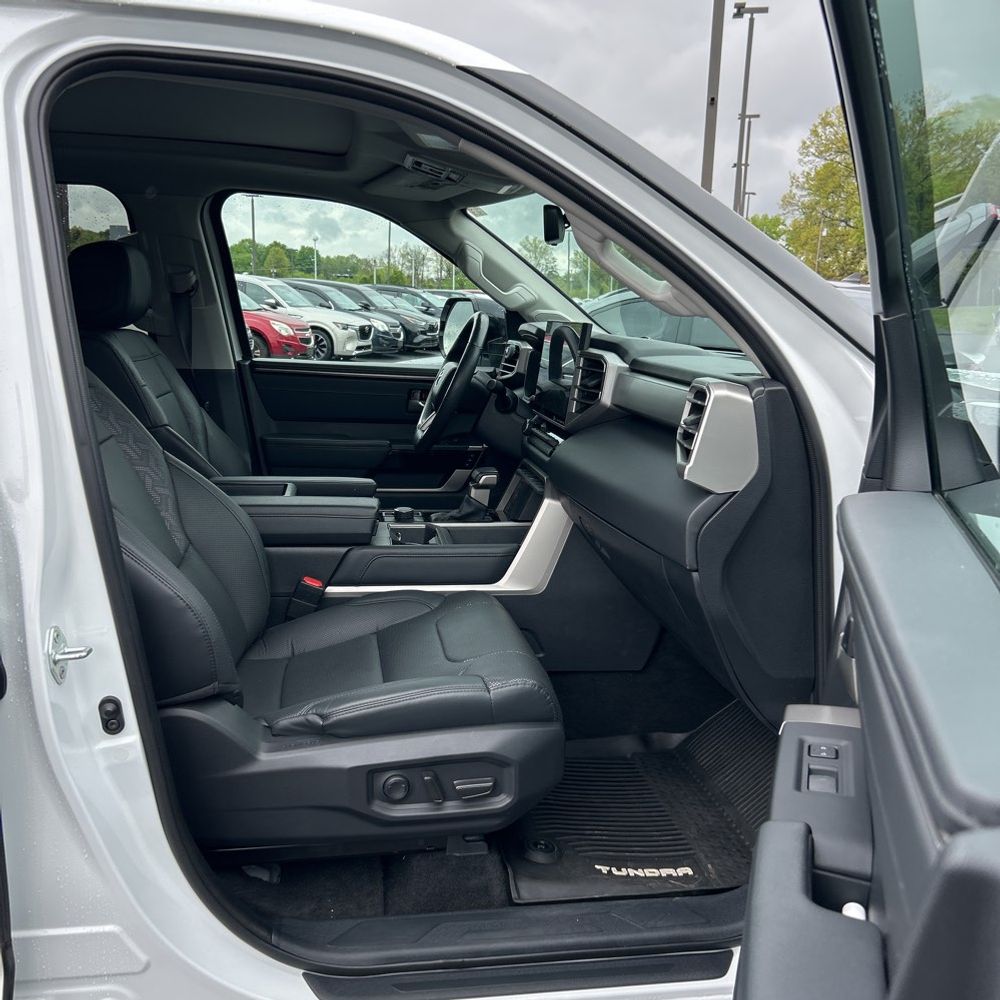2024 Toyota Tundra Limited HV