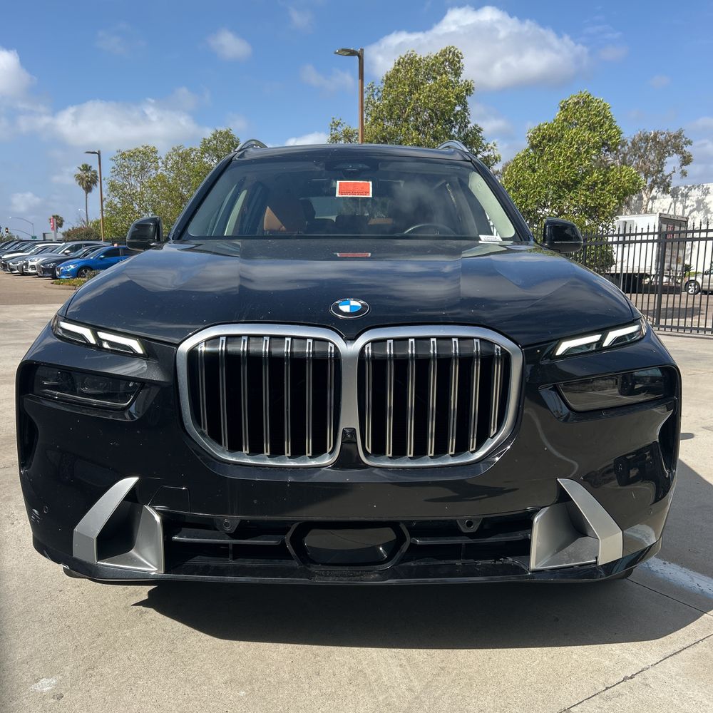 2024 BMW X7 xDrive40i