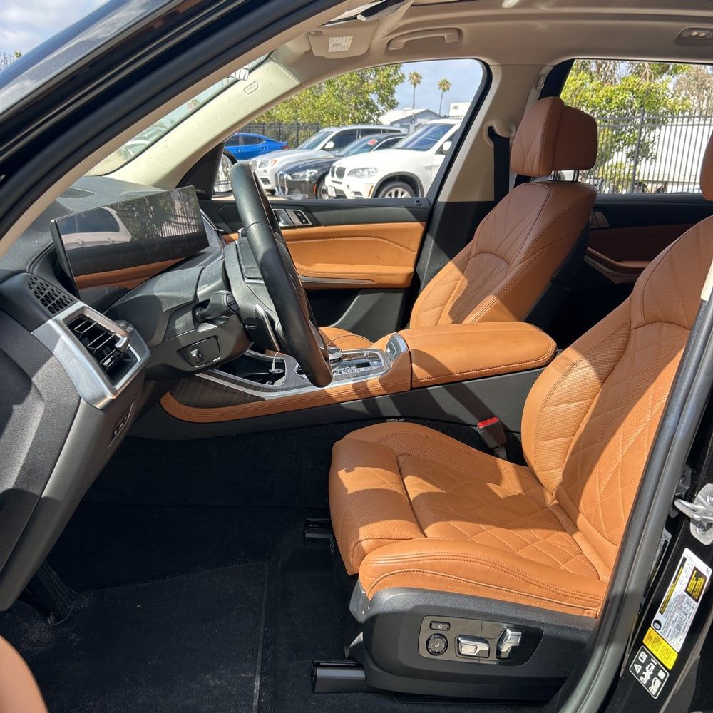 2024 BMW X7 xDrive40i