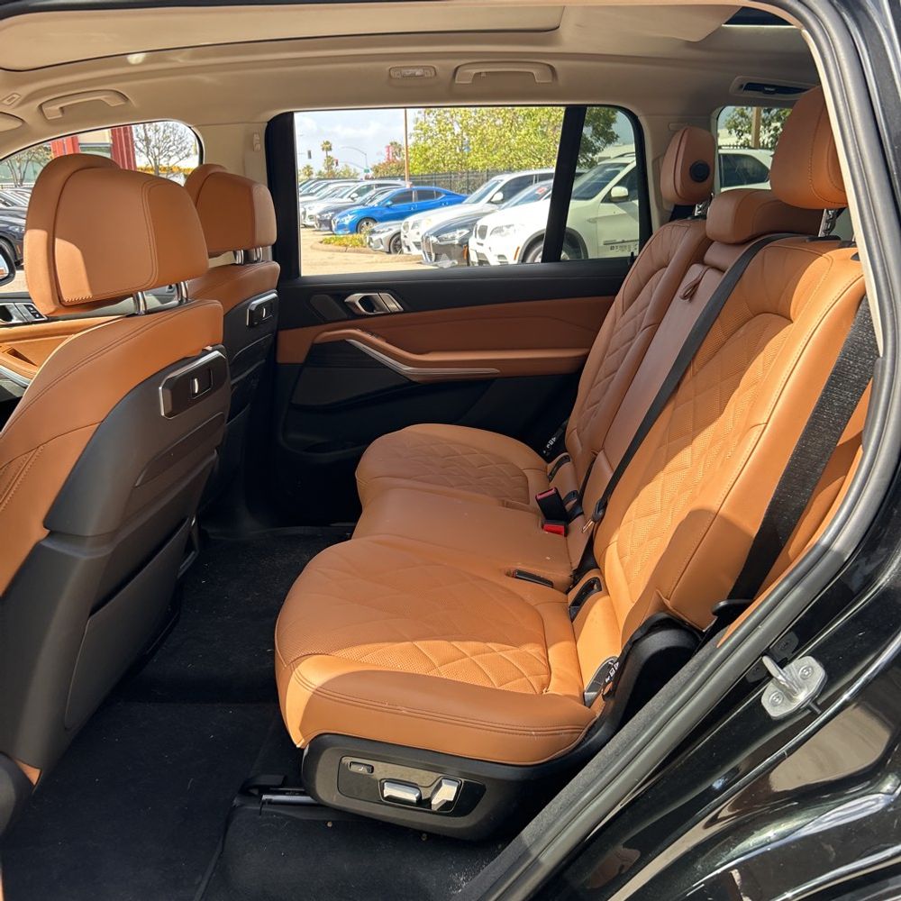 2024 BMW X7 xDrive40i