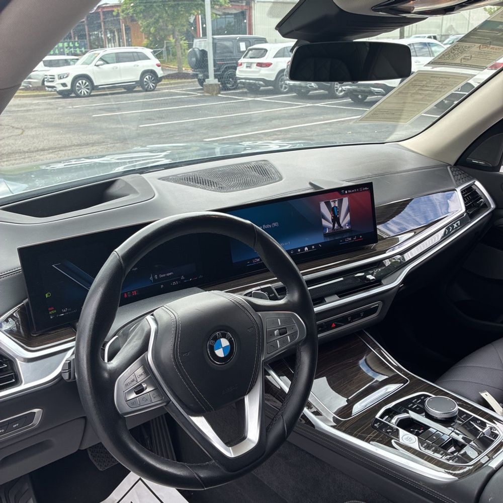 2024 BMW X7 xDrive40i