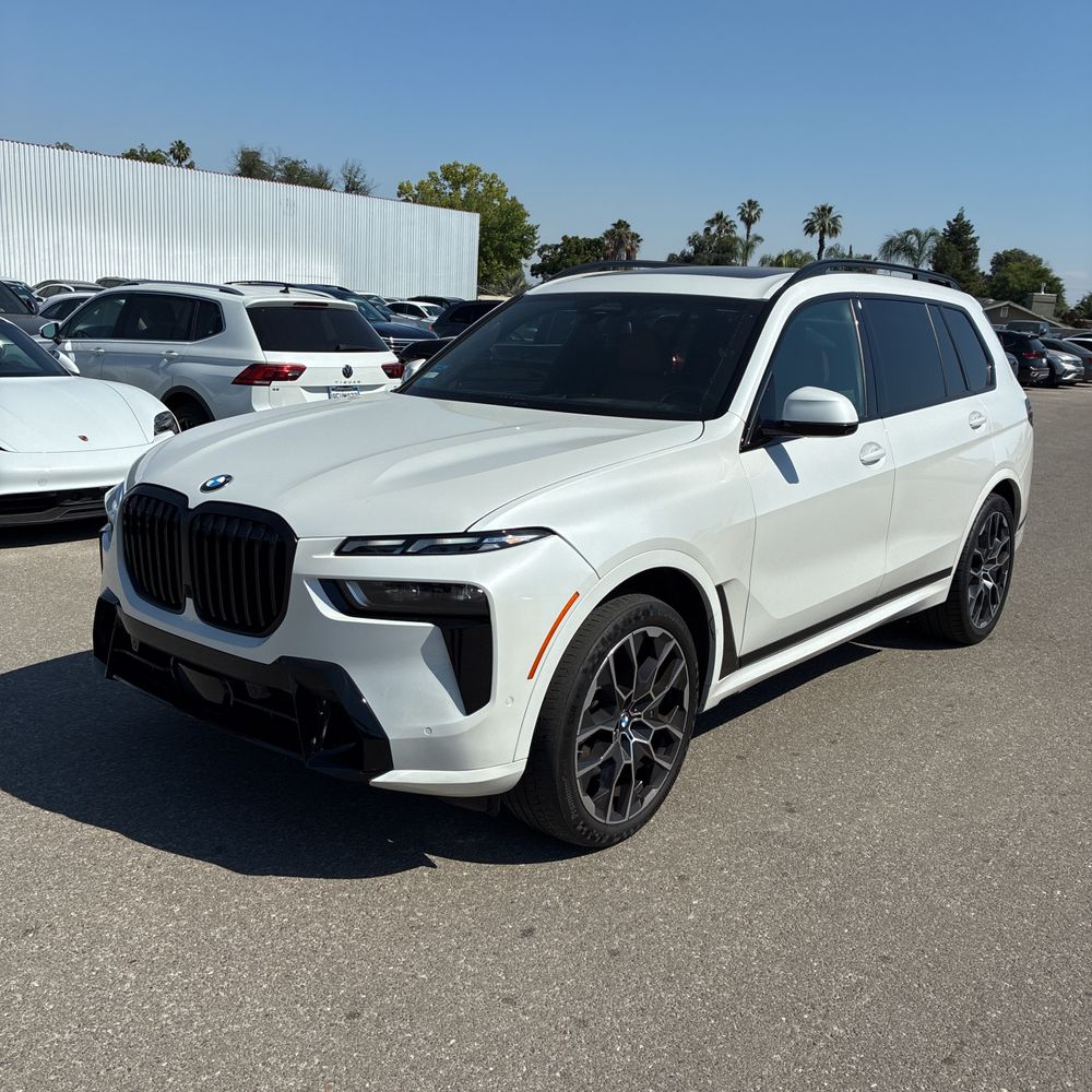 2024 BMW X7 xDrive40i