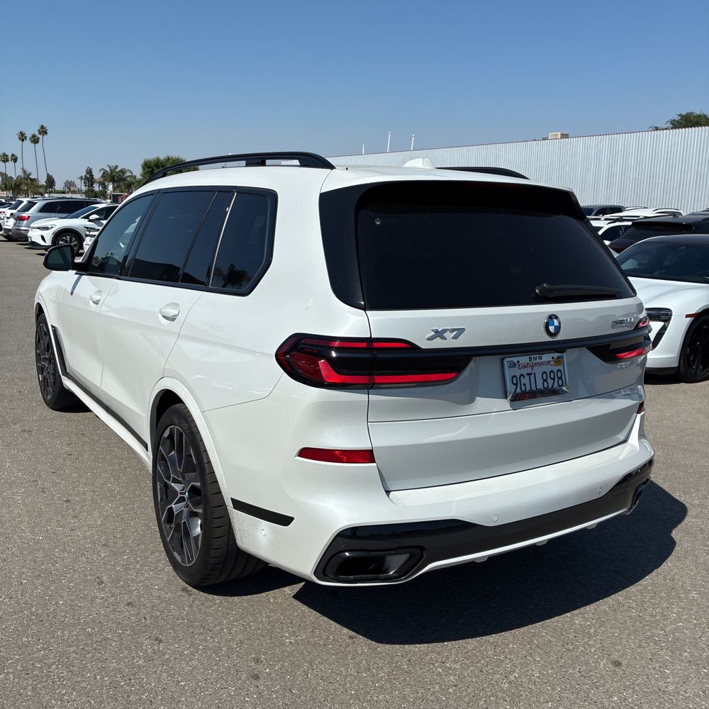 2024 BMW X7 xDrive40i