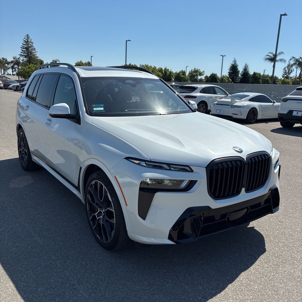 2024 BMW X7 xDrive40i
