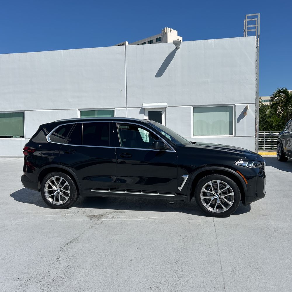 2025 BMW X5 xDrive40i
