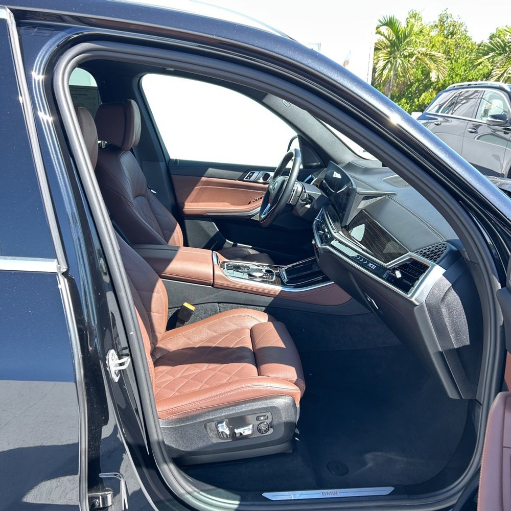2025 BMW X5 xDrive40i