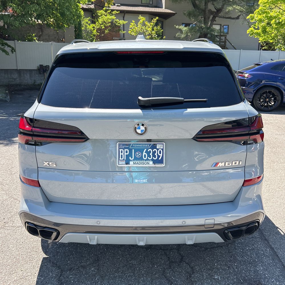 2025 BMW X5 M60i