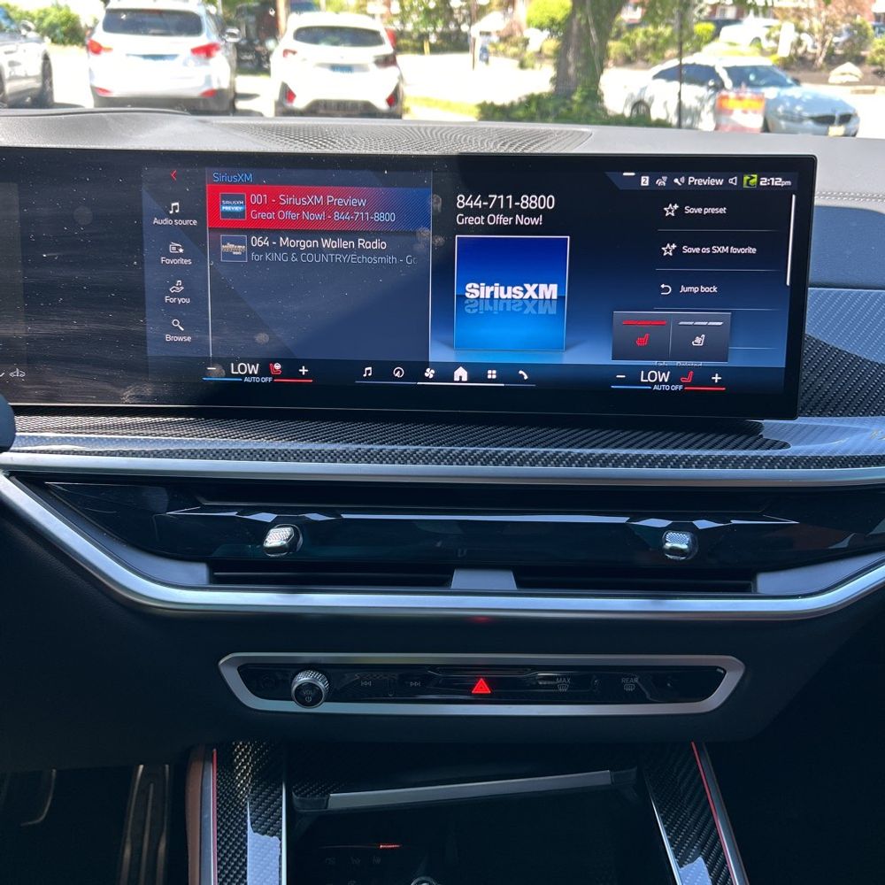 2025 BMW X5 M60i