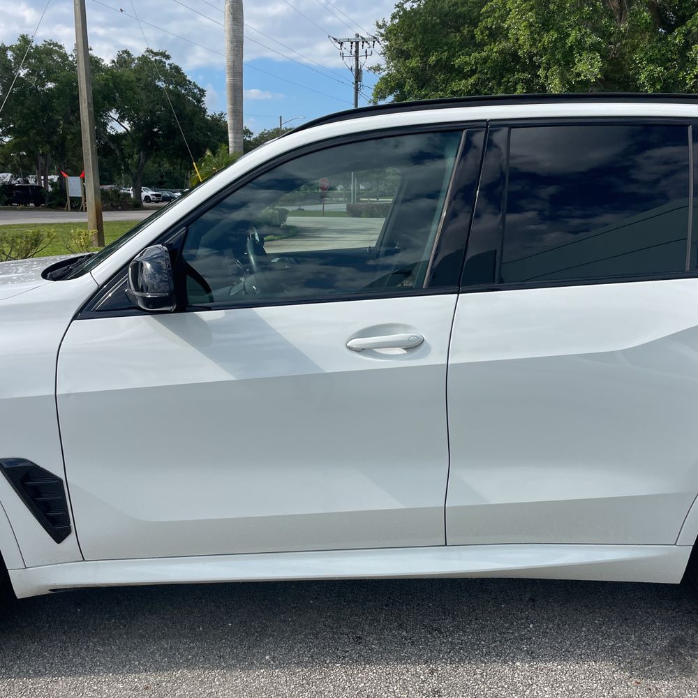 2025 BMW X5 M60i