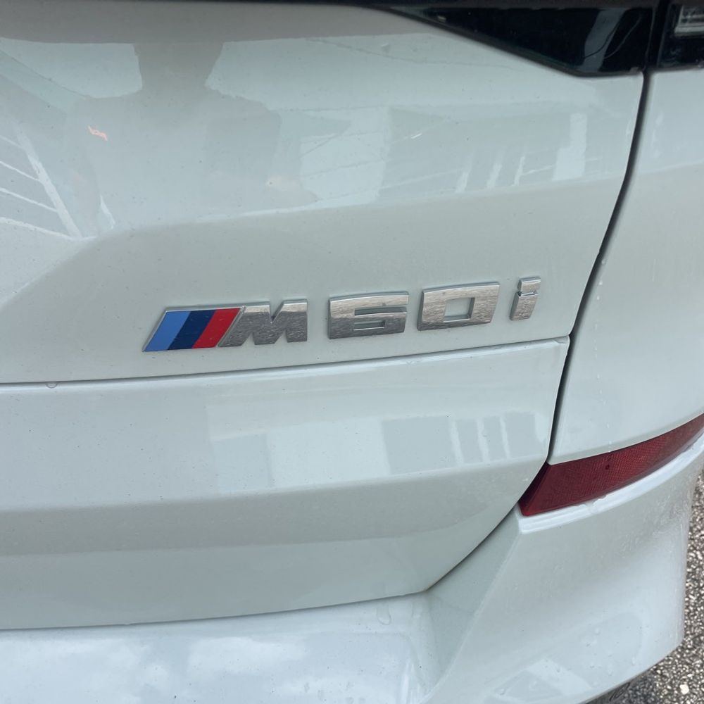 2025 BMW X5 M60i
