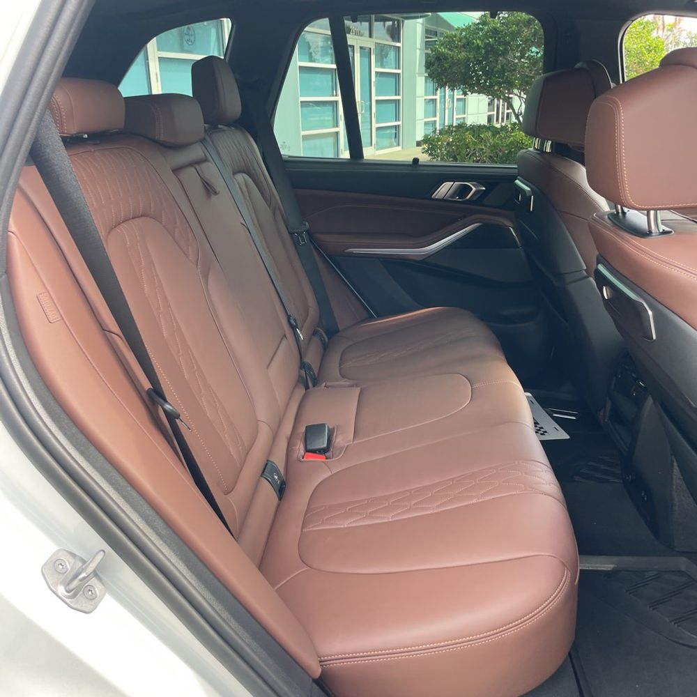 2025 BMW X5 M60i