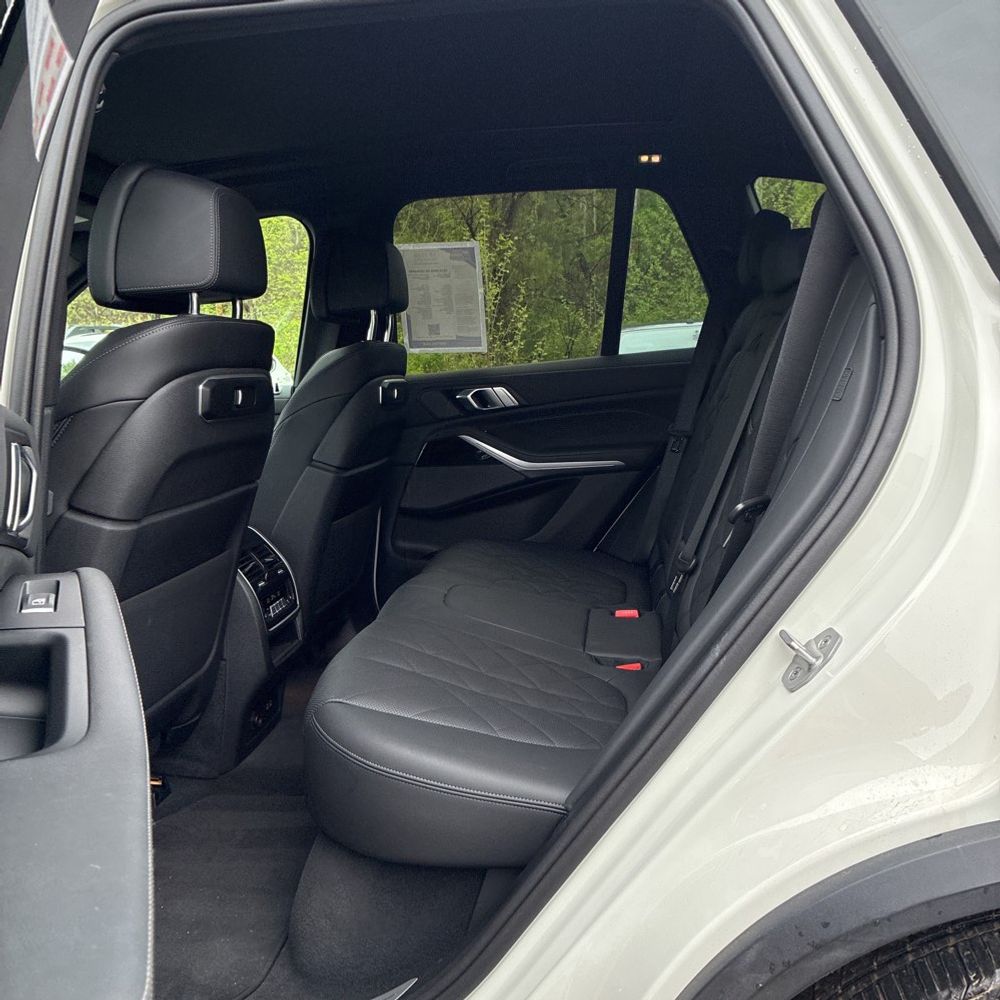 2024 BMW X5 xDrive50e