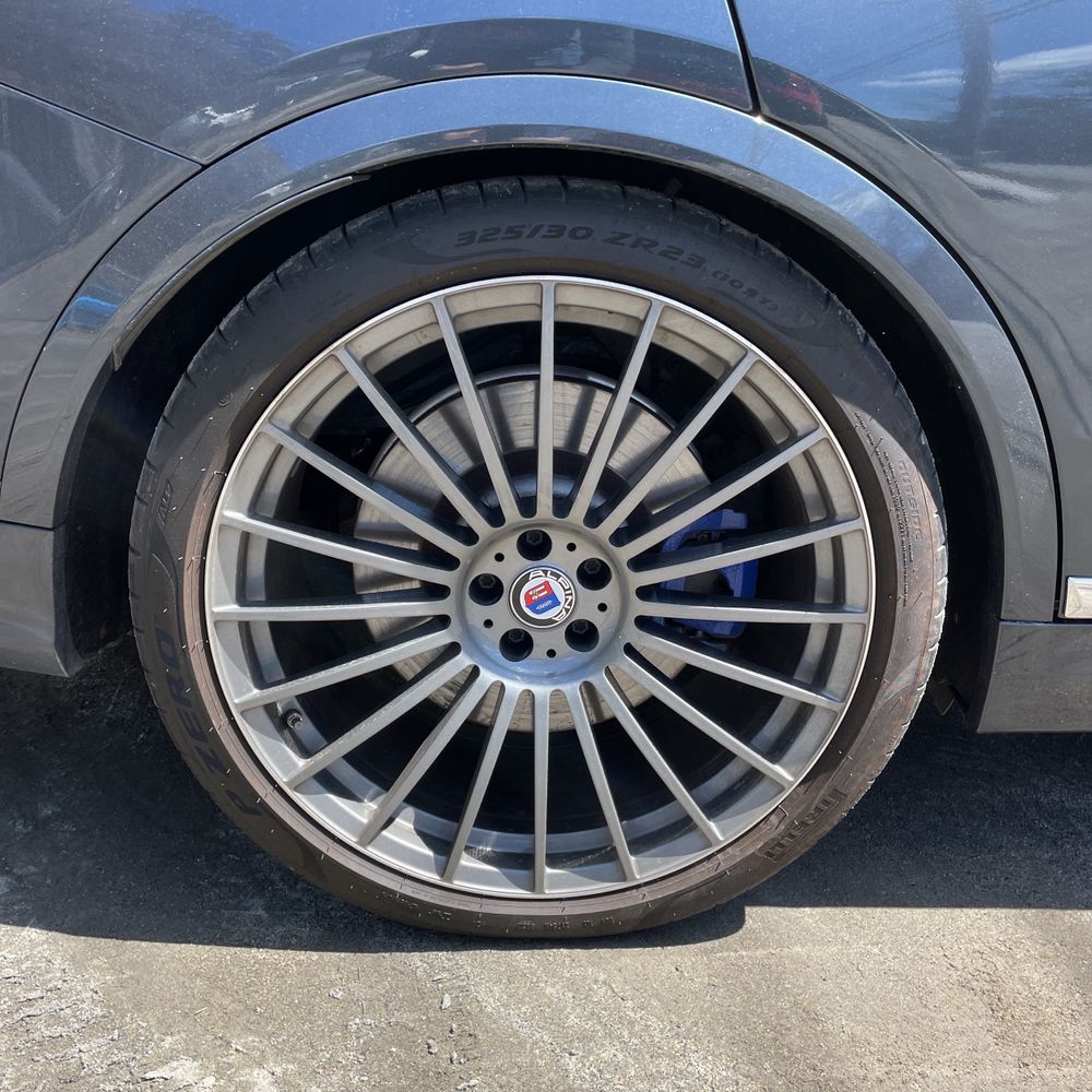 2021 BMW X7 ALPINA XB7
